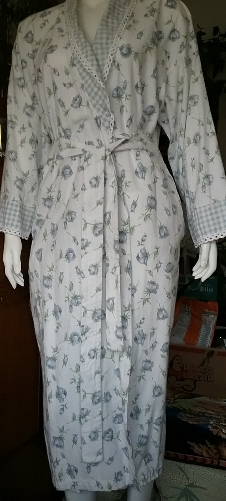 Victoria's Secret Robe